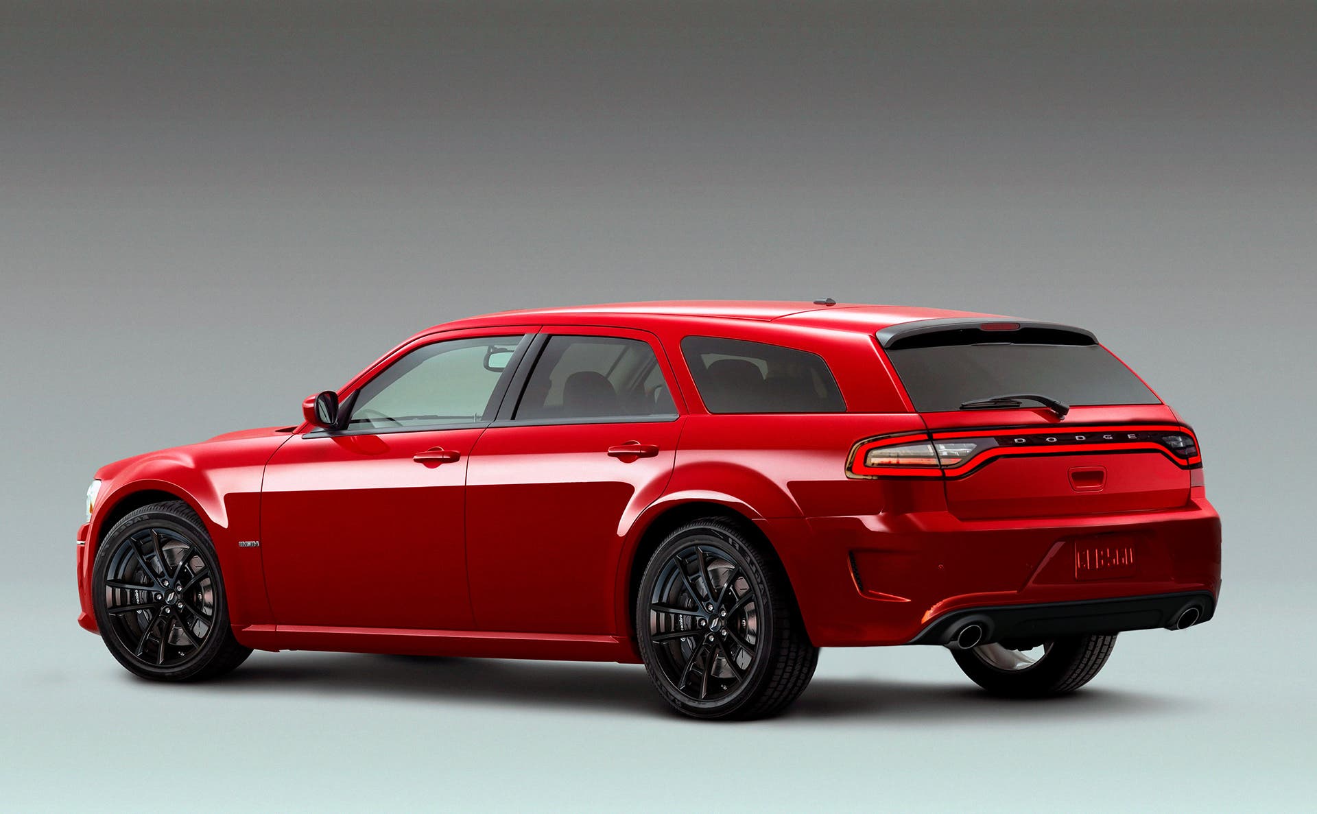 Dodge Magnum SRT Hellcat Widebody: ecco come sarebbe la wagon con Hemi ...