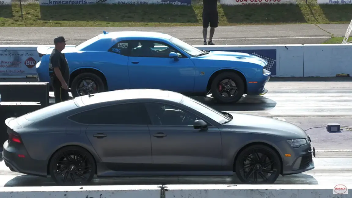 Dodge Challenger R/T Scat Pack 1320 vs Audi RS7: una drag race fra due auto molto diverse ...