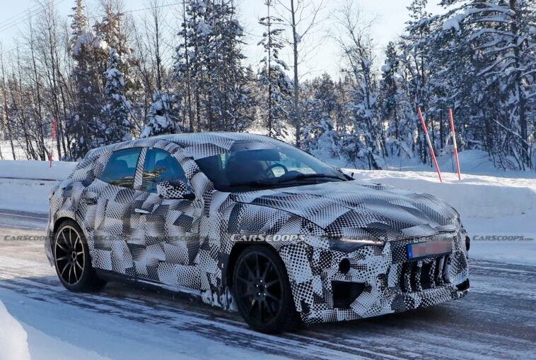 Ferrari Purosangue prototipo Svezia foto spia