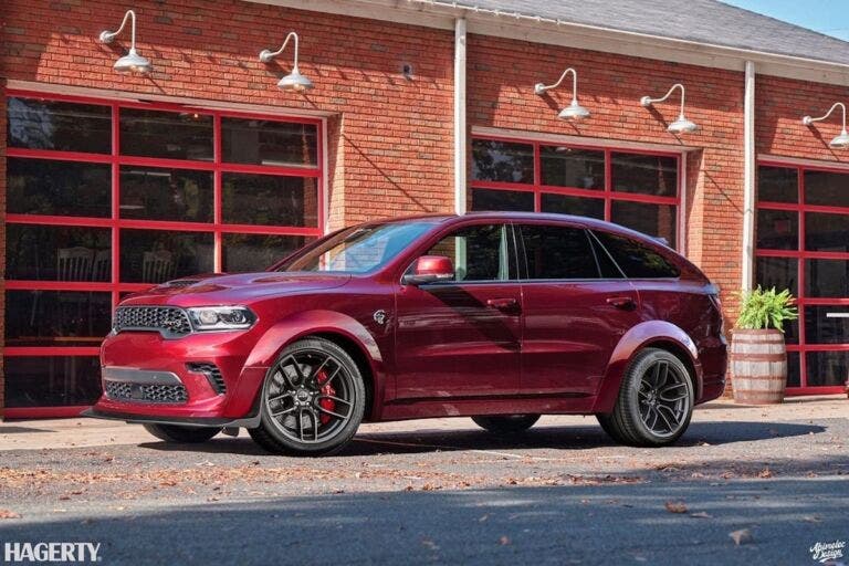 Dodge Durango SRT Hellcat si mostra in versione coupé e con kit