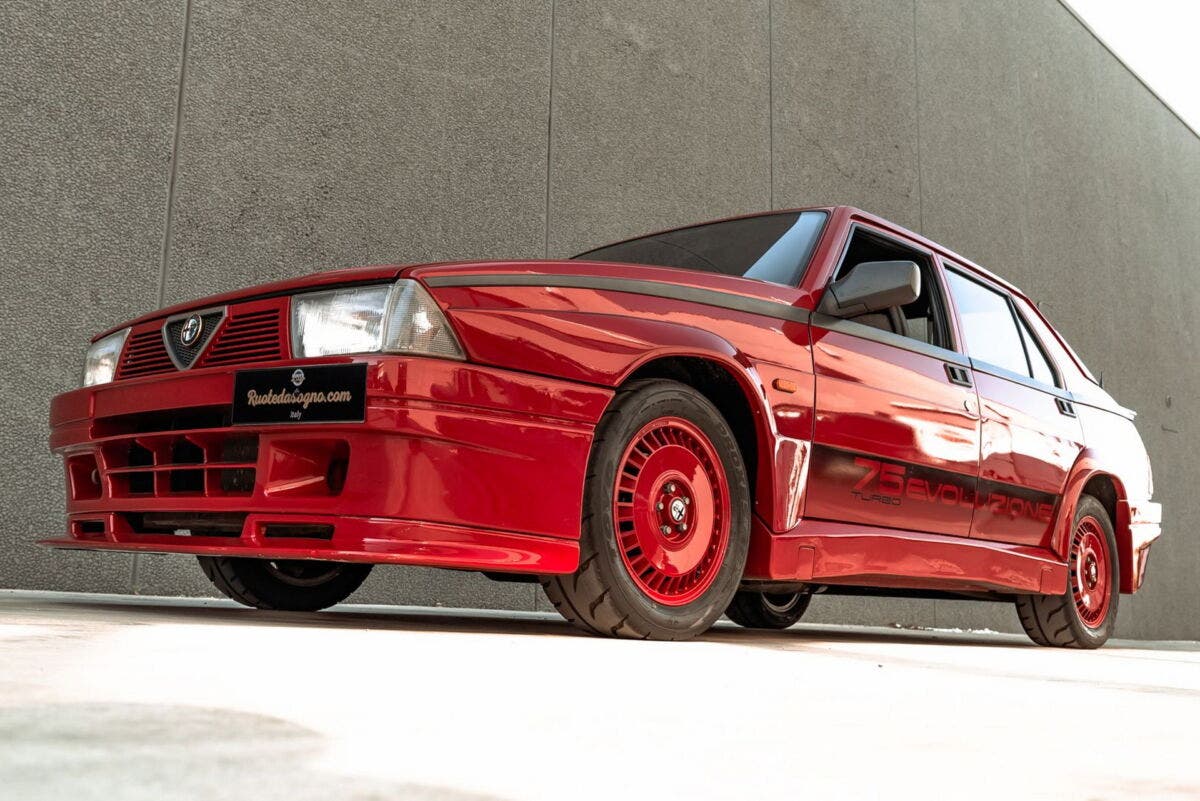 Alfa Romeo 75 Turbo Evoluzione