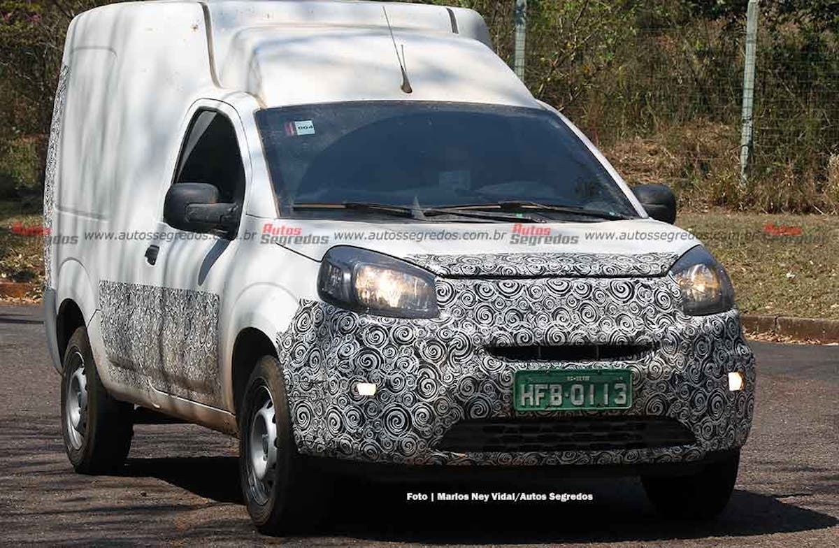 Fiat Fiorino 2022 avrà un frontale diverso dalla Uno [Foto spia] 