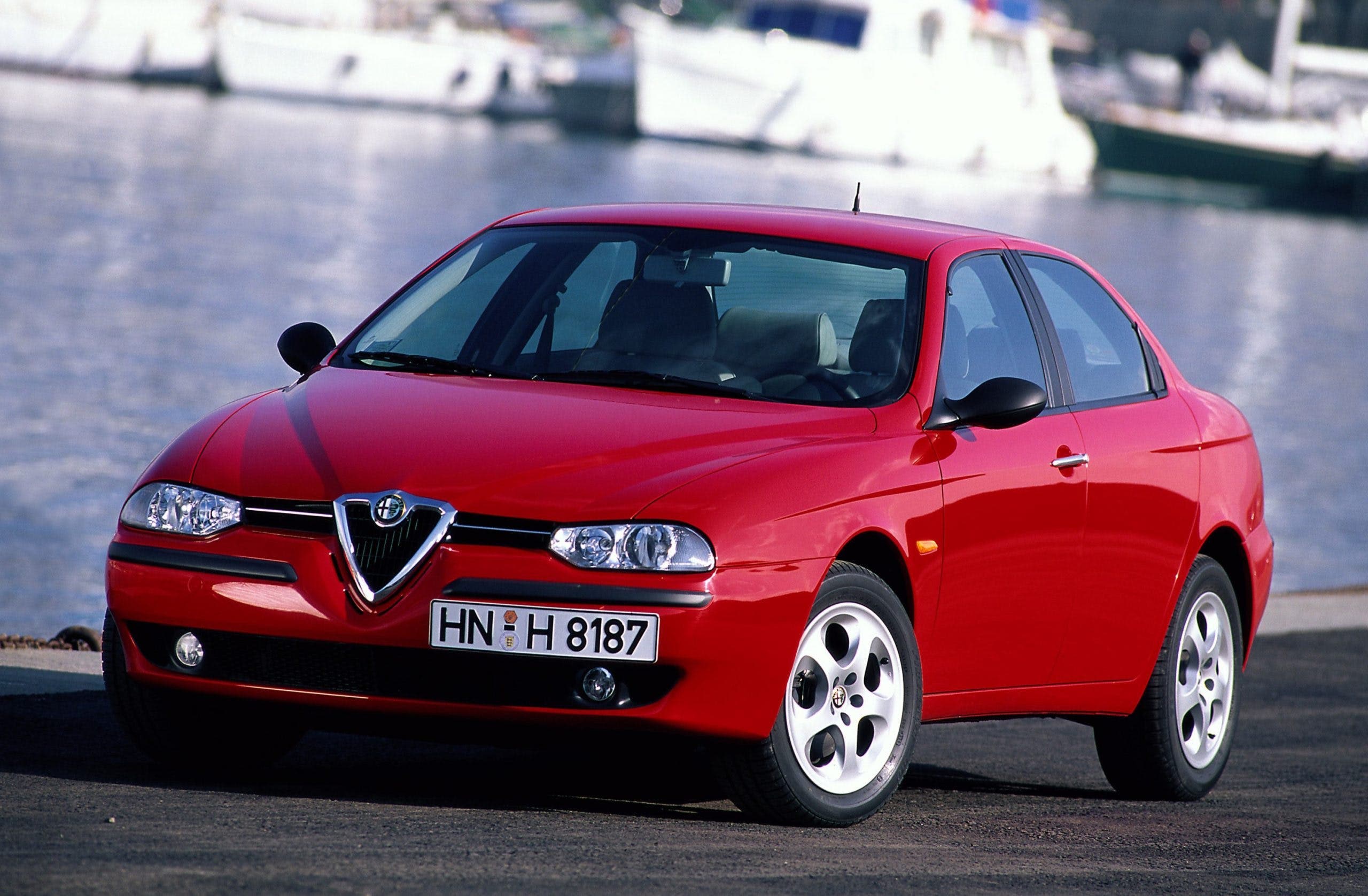 Альфа ромео фото. Alfa Romeo 156 1997. Alfa Romeo 156 i. Alfa Romeo 156 седан. Альфа Ромео 156 1997.