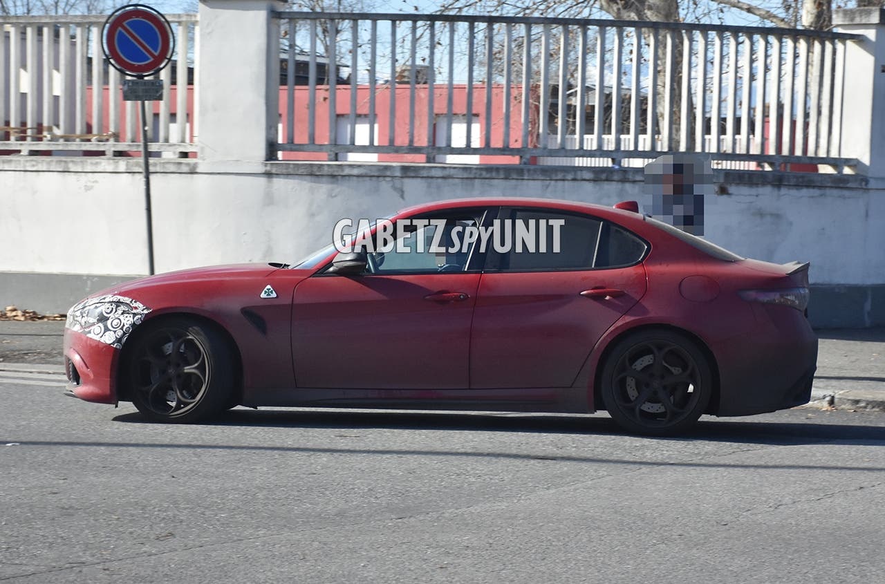 Alfa Romeo Giulia Quadrifoglio 2024 prototipo foto spia