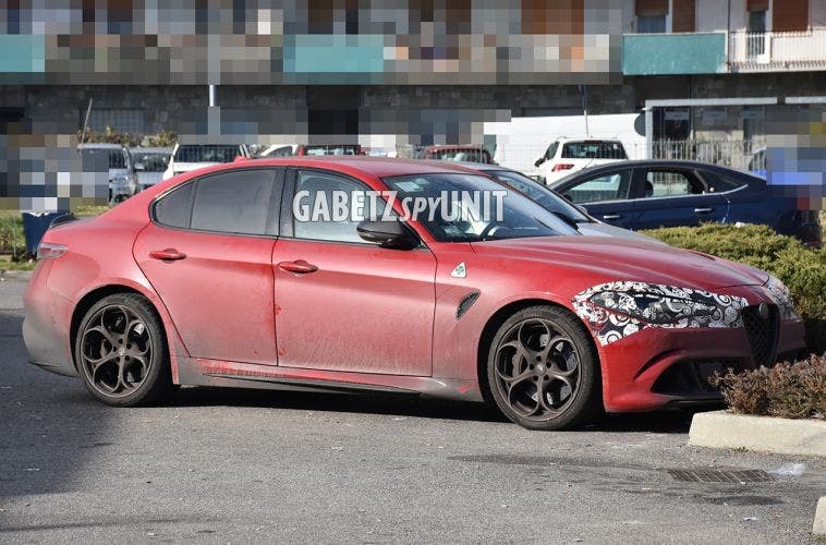 Alfa Romeo Giulia Quadrifoglio 2024 prototipo foto spia