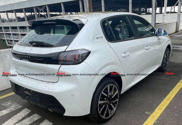 Peugeot 208 Turbo Style 2024 prototipo