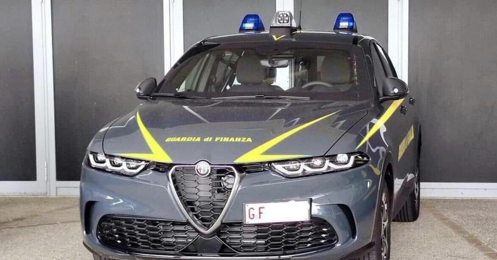 Alfa Romeo Tonale Guardia di Finanza: prima immagine sul web 