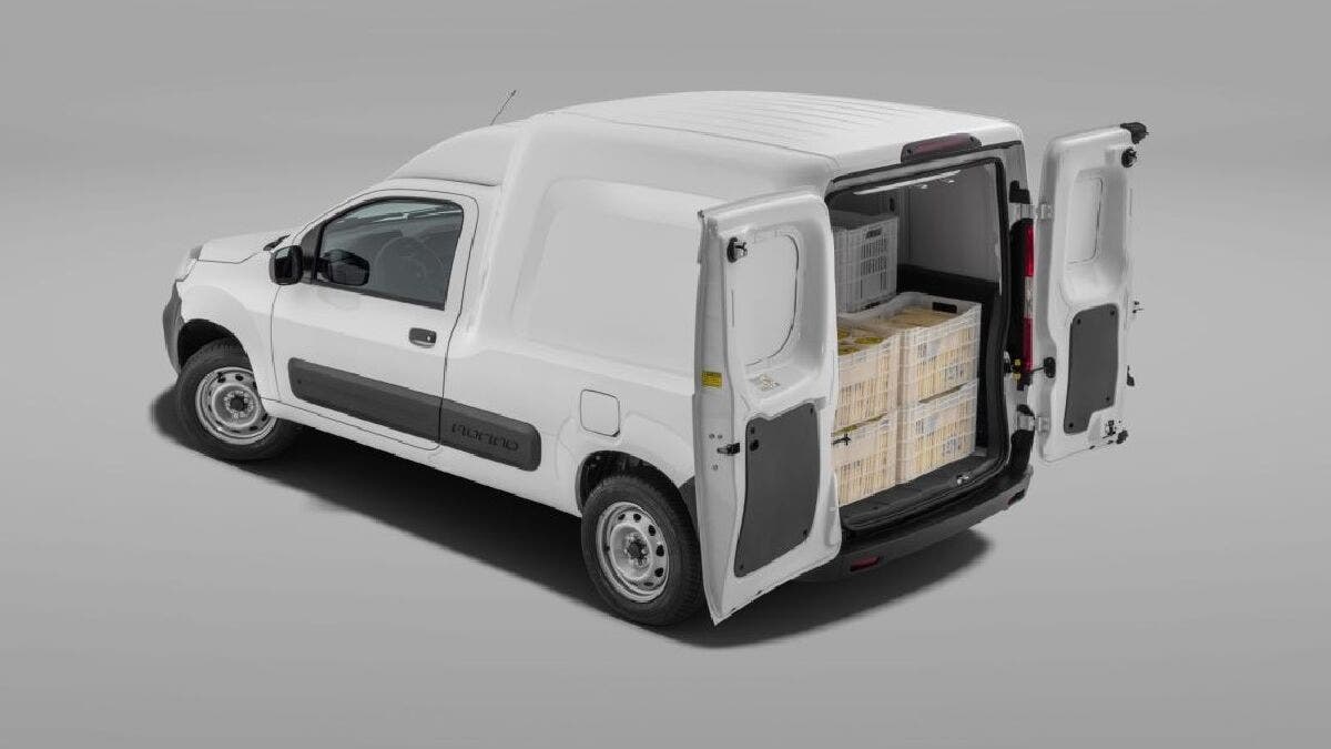 Fiat Fiorino vince il Sales Champion Lotus Award 2024 nella categoria  “Cargo Van” 