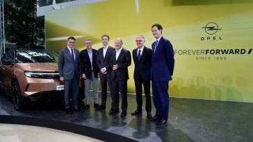 Opel - John Elkann e Carlos Tavares