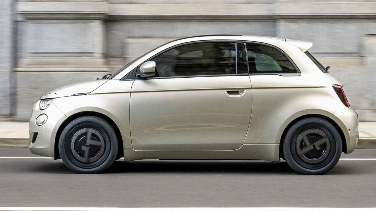 Fiat 500e Giorgio Armani 1