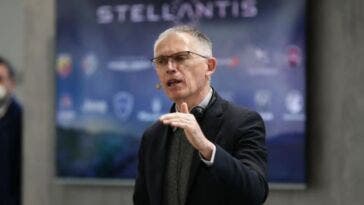 stellantis, il ceo carlos tavares