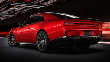 Dodge Charger Daytona EV, prima con batterie stato solido