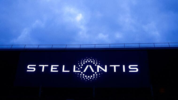 logo stellantis