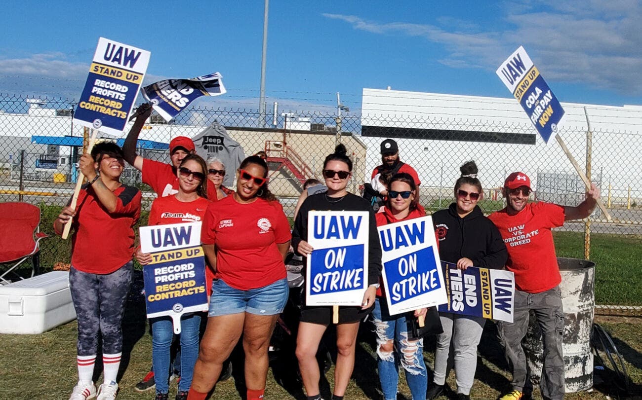 uaw contro stellantis