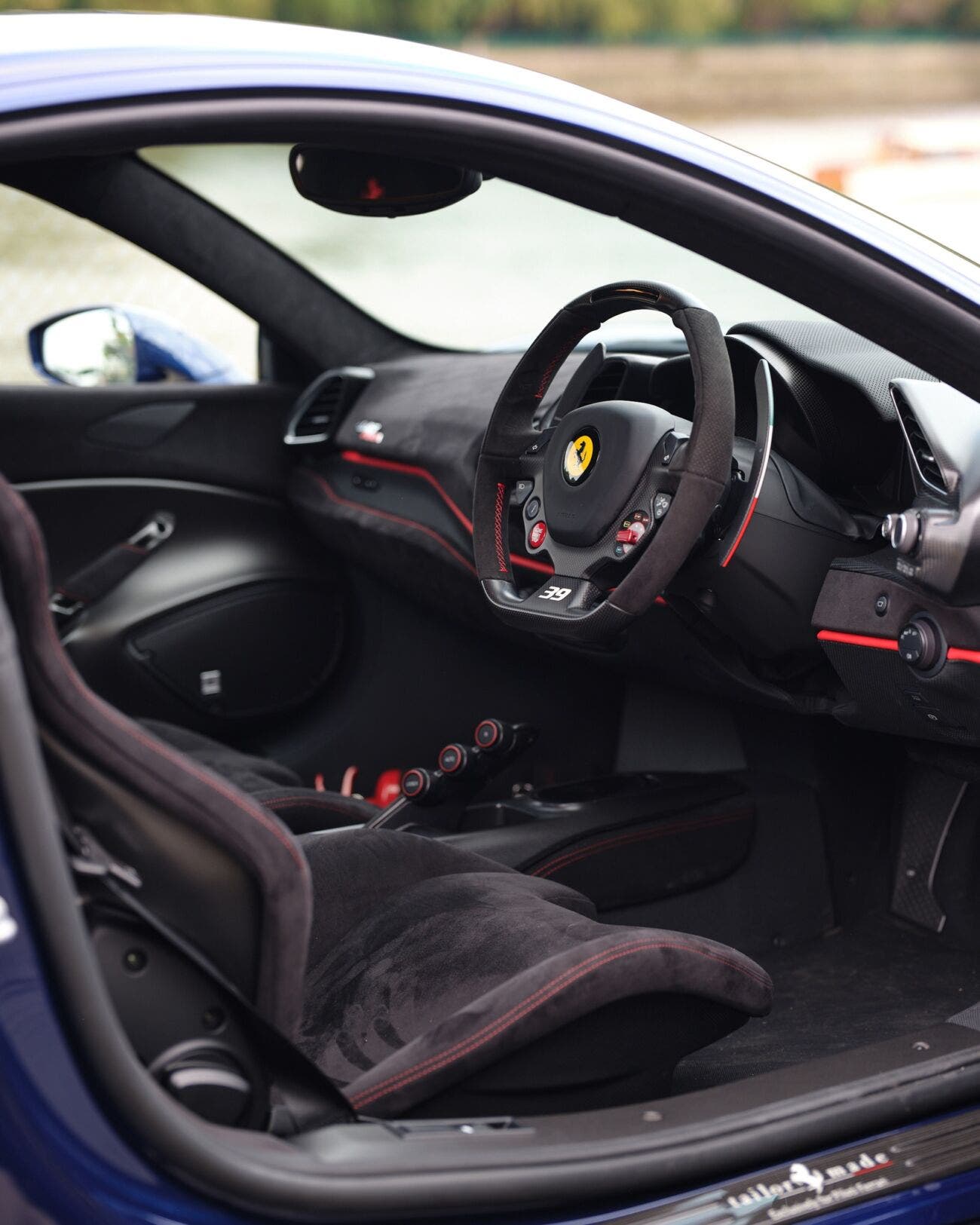 ferrari 488 pista piloti ferrari