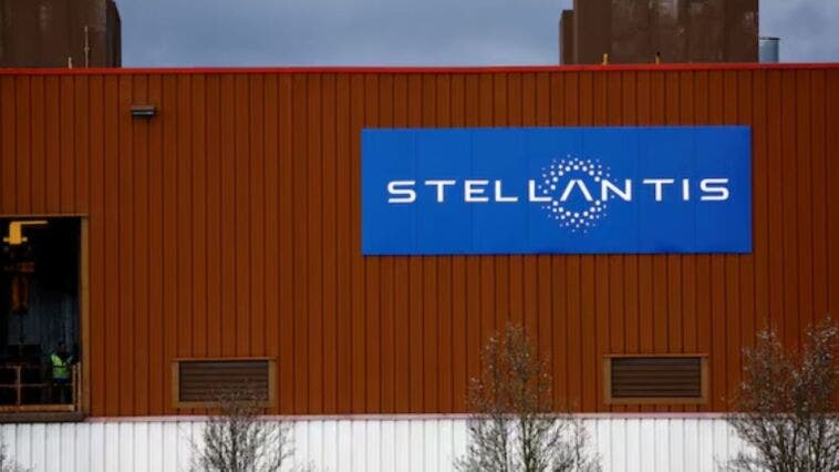 sede stellantis logo