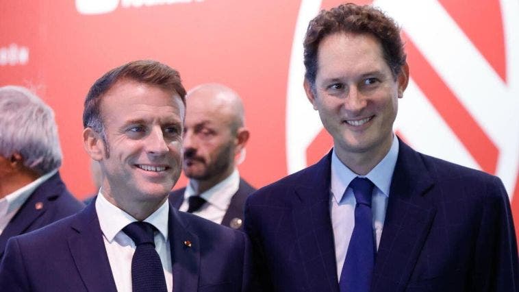 John Elkann e Macron