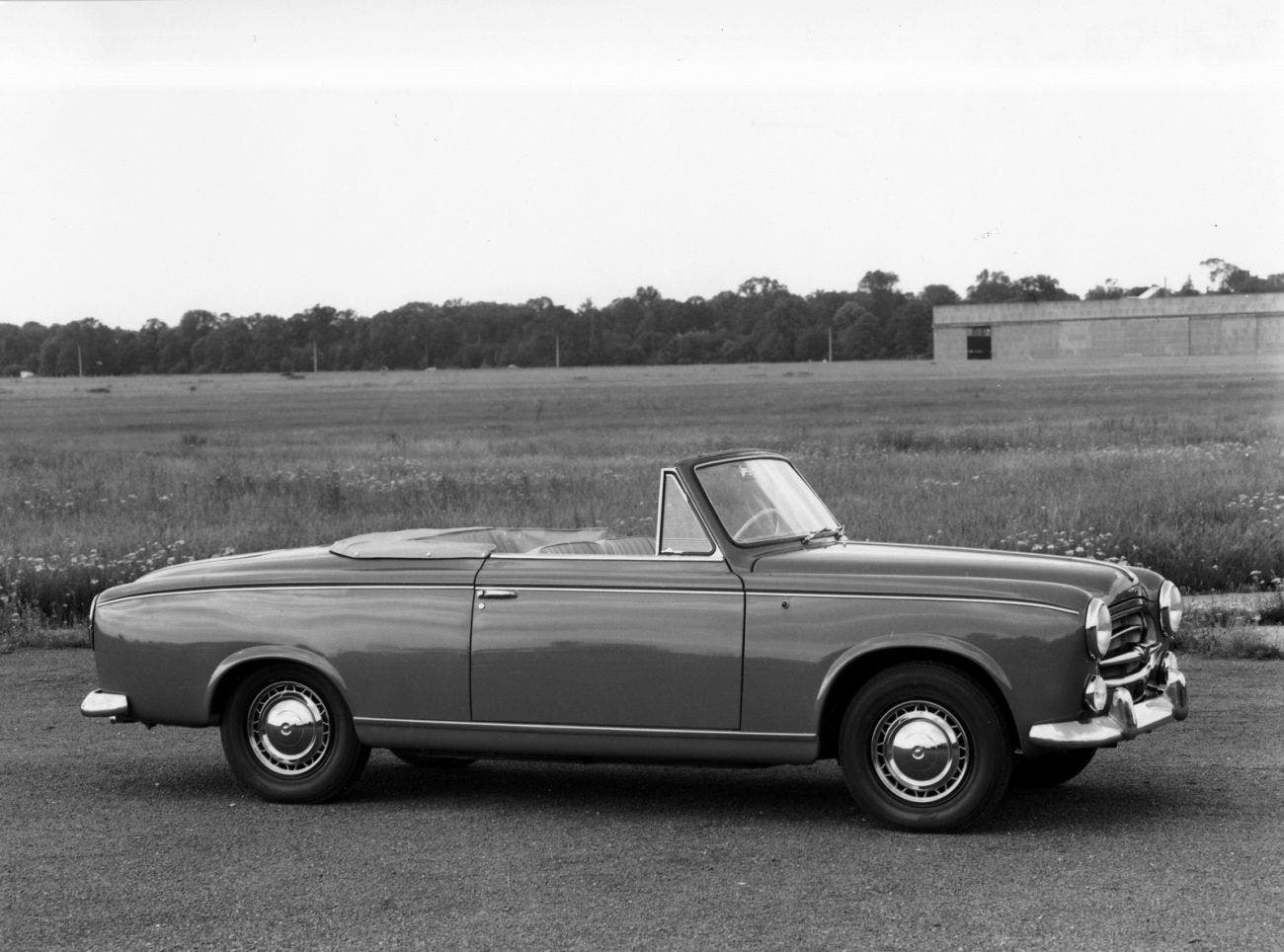 peugeot 403 cabriolet tenente Colombo