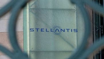 stellantis logo