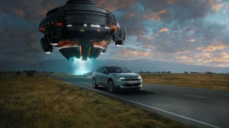 La nuova campagna Citroën per la ë-C4