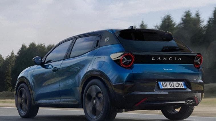 Nuovo Lancia SUV