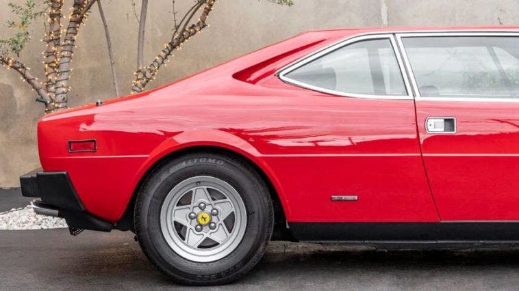 ferrari Dino 308 GT4