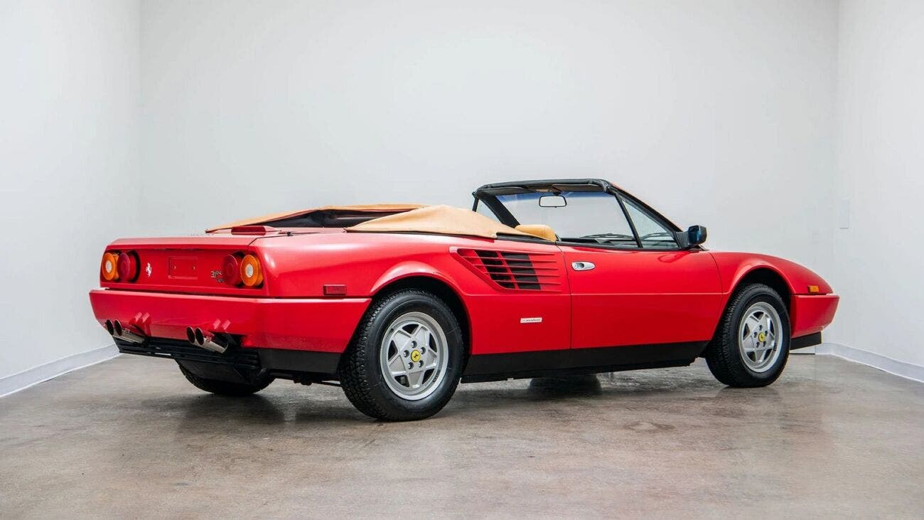 Ferrari Mondial 3.2 Cabriolet